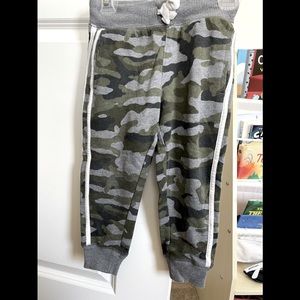 Camouflage joggers size 4
